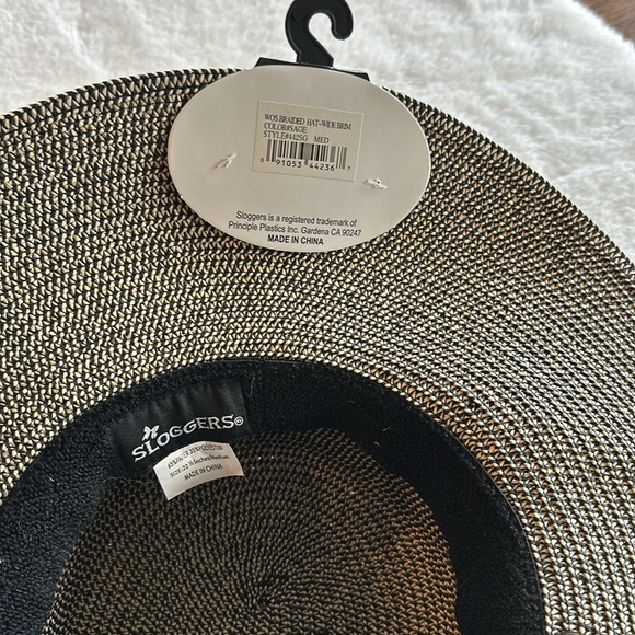 Nwt. Sloggers hat - Picture 7 of 8